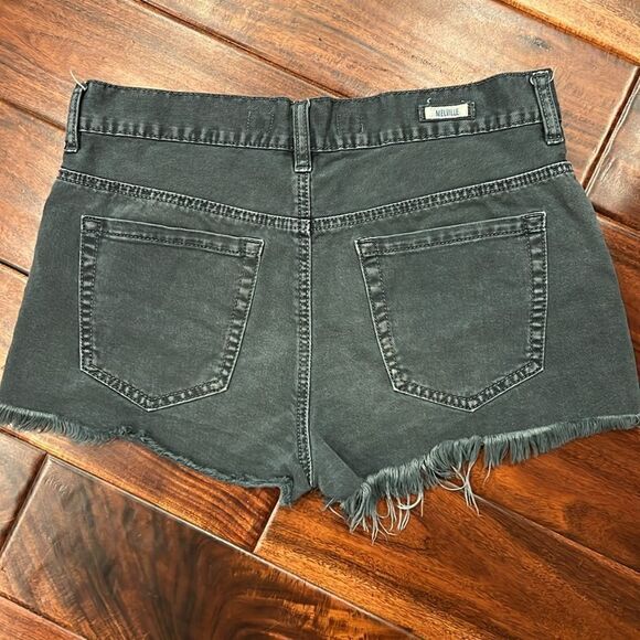 Brandy Melville Gray Distressed Jean Shorts 28 - Picture 6 of 9